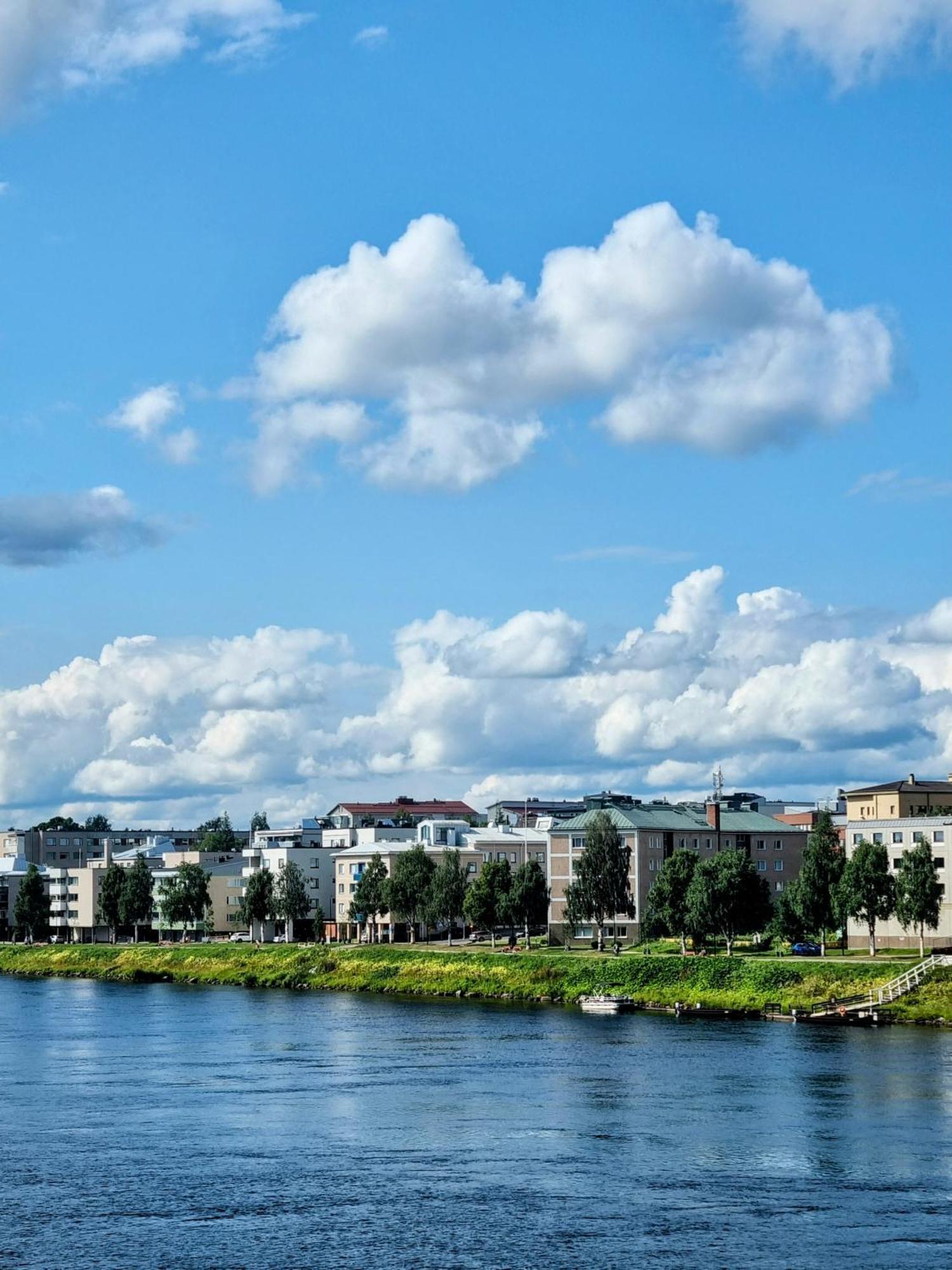 Holiday Pink Pearl Apartment Rovaniemi Ngoại thất bức ảnh